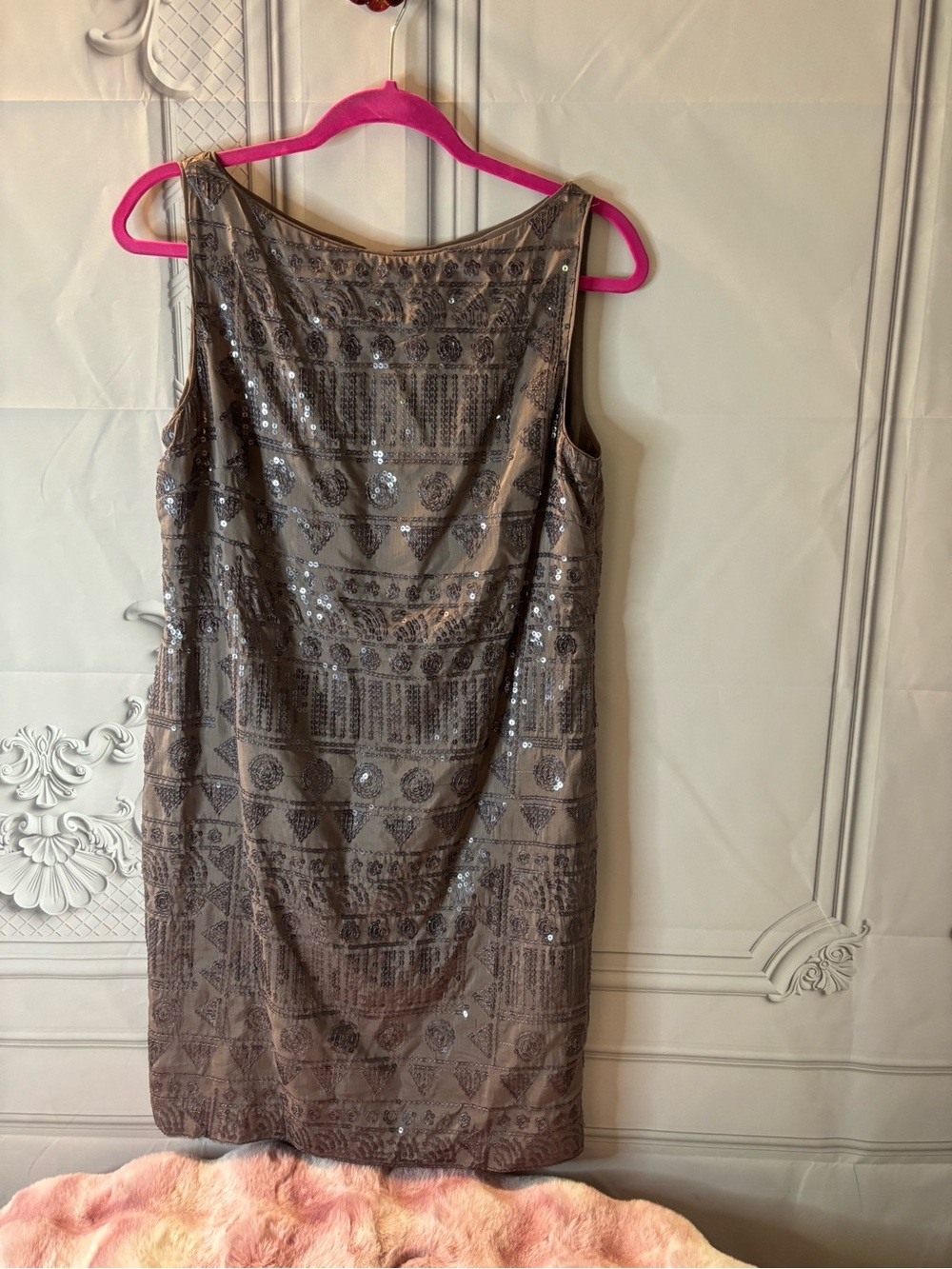 Suzy Chin Maggy Boutique Sequin Dress Size 6 Silver Taupe Sleeveless